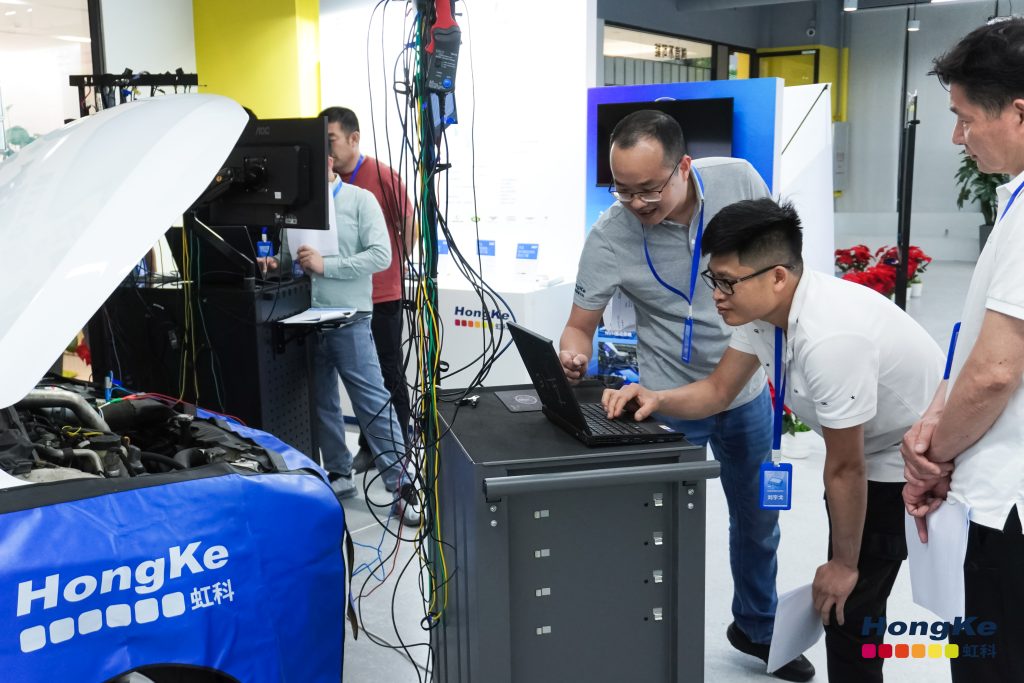 bntyvtPico示波器诊断体验交流活动