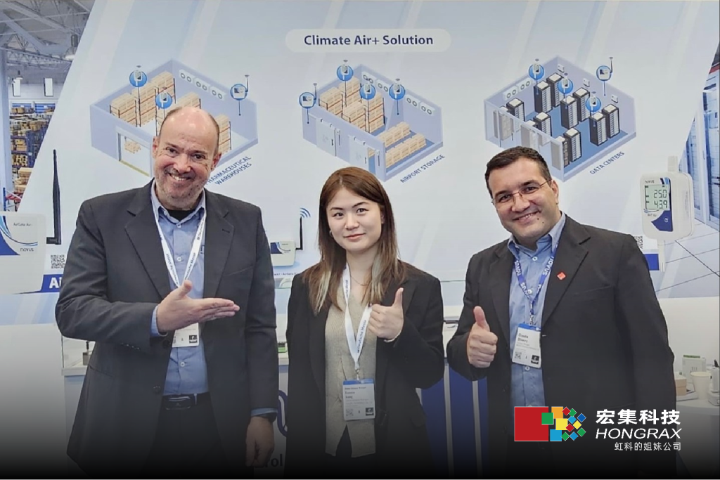 NOVUS Automation展位合影