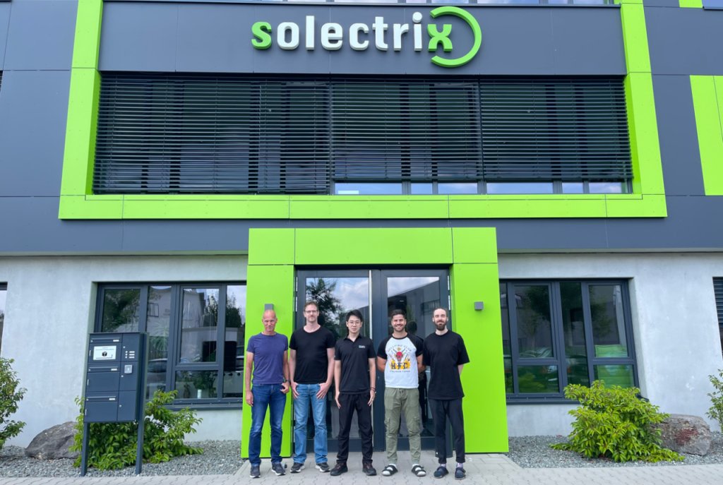 友思特技术骨干黄灿彬到访德国合作伙伴Solectrix总部